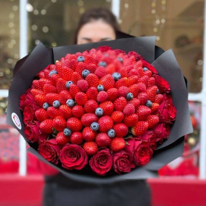 Клубничный бум №2 в Ростове-на-Дону