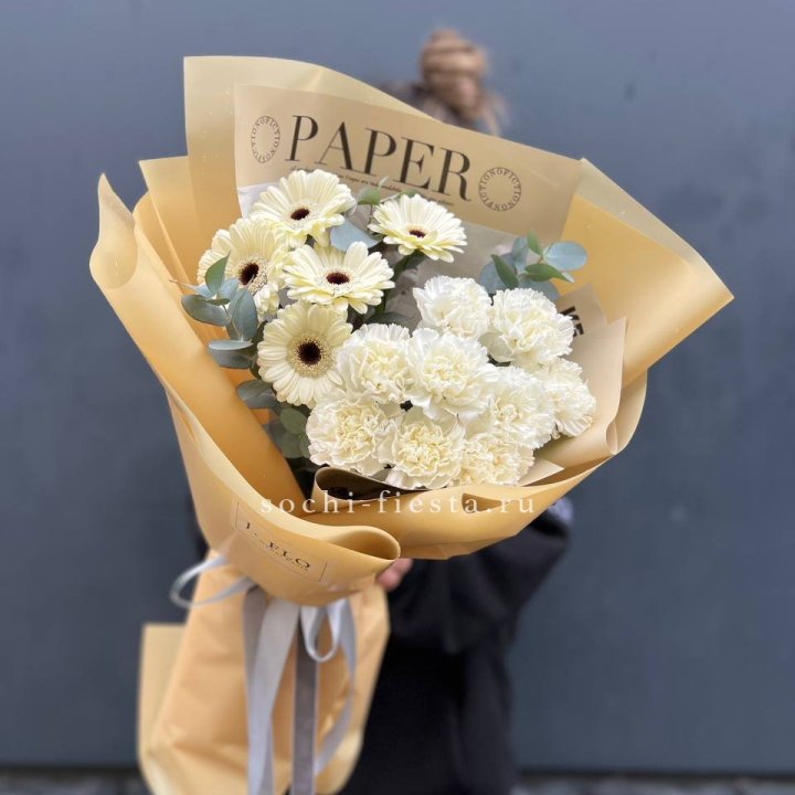  Букет с диантусами и герберами в Ростове-на-Дону