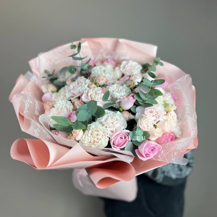  Букет  "Любовь в её глазах" в Ростове-на-Дону