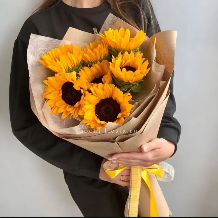 Букет из подсолнухов в Ростове-на-Дону