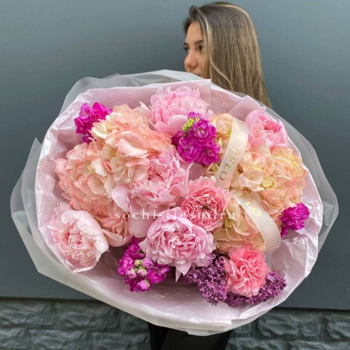  Букет "Фловер пионс" в Ростове-на-Дону