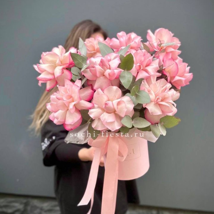 11 Фрунцузских роз "Венди" в Ростове-на-Дону