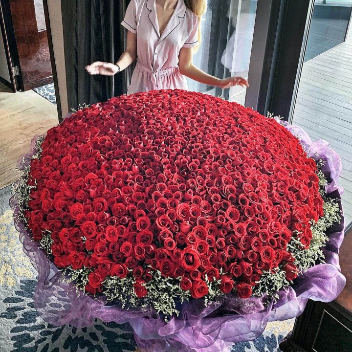 1001 роза в Ростове-на-Дону