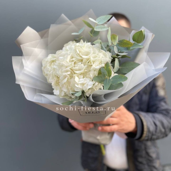  Букет  из белой гортензии в Ростове-на-Дону