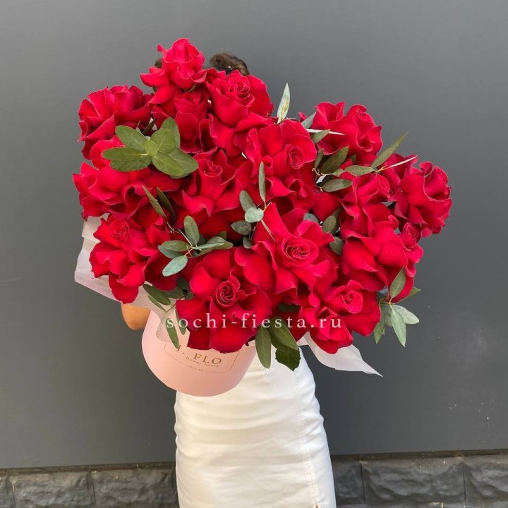 Бокс из 17 французских роз в Ростове-на-Дону