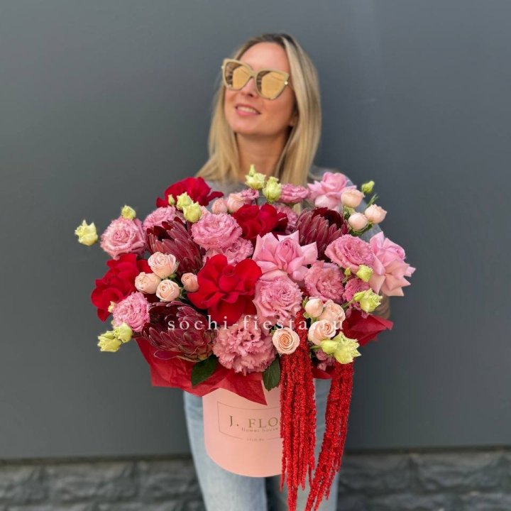 Дизайнерский цилиндр "Криотель" в Ростове-на-Дону