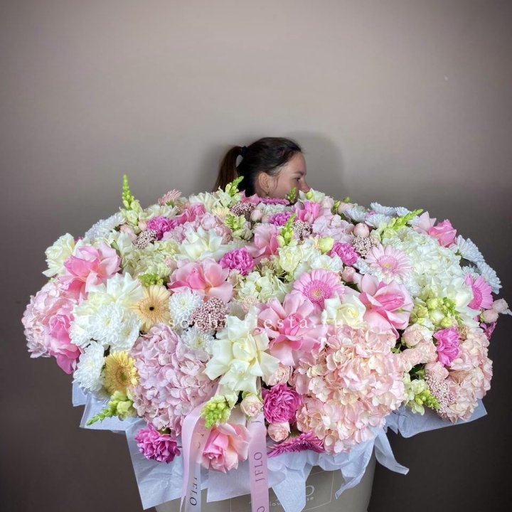 Корзина цветов «Рандеву» в Ростове-на-Дону