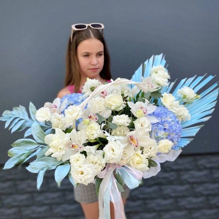 Цветочная корзина "Блю винч" в Ростове-на-Дону