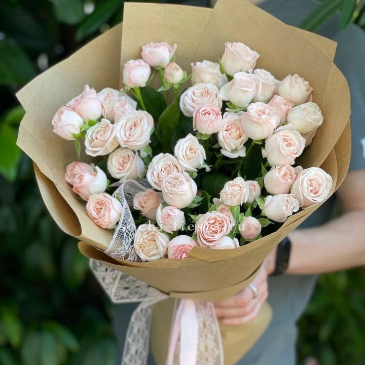 Кустовые розы букет №1 в Ростове-на-Дону