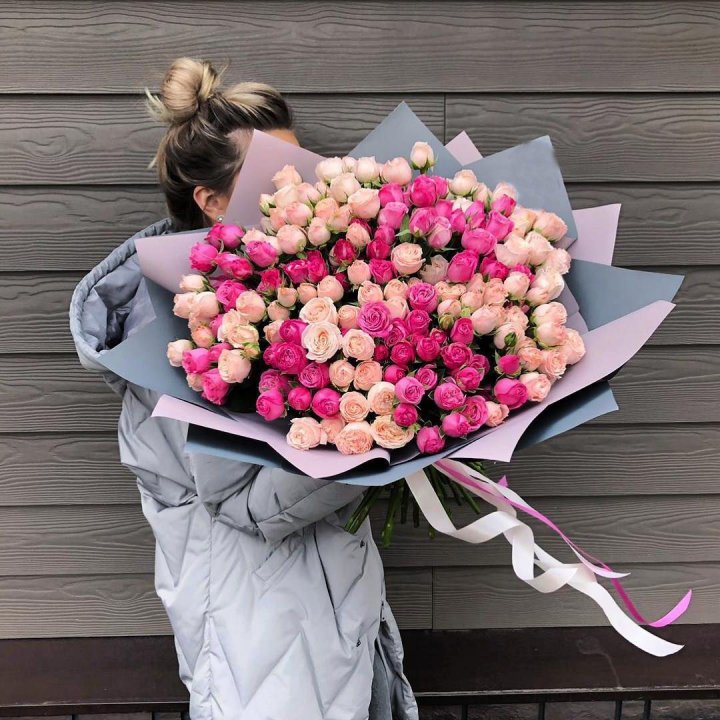 55 роз микс кустовых в Ростове-на-Дону
