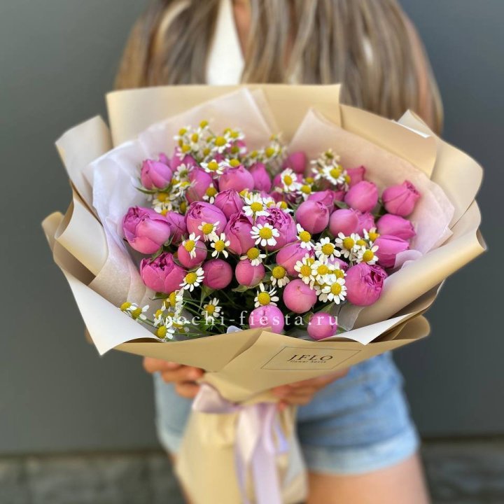 Дуобукет мисти с ромашками  в Ростове-на-Дону