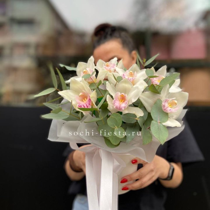 Бокс с орхидеями в Ростове-на-Дону