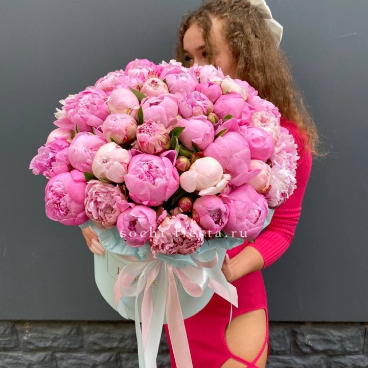 51 пион в цилиндре в Ростове-на-Дону