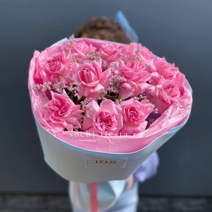 Букет французских розовых роз  в Ростове-на-Дону