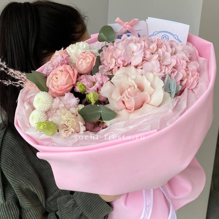 Авторский букет "Пинки" в Ростове-на-Дону