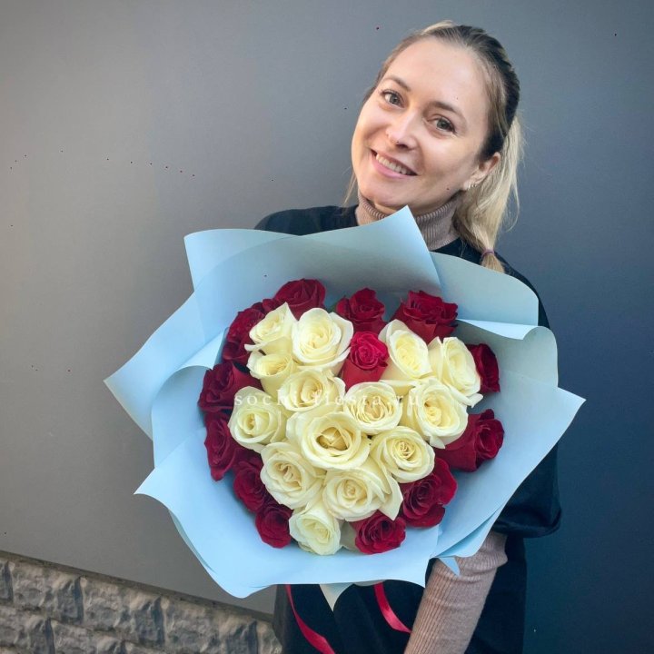 27 роз "Сердце" в Ростове-на-Дону