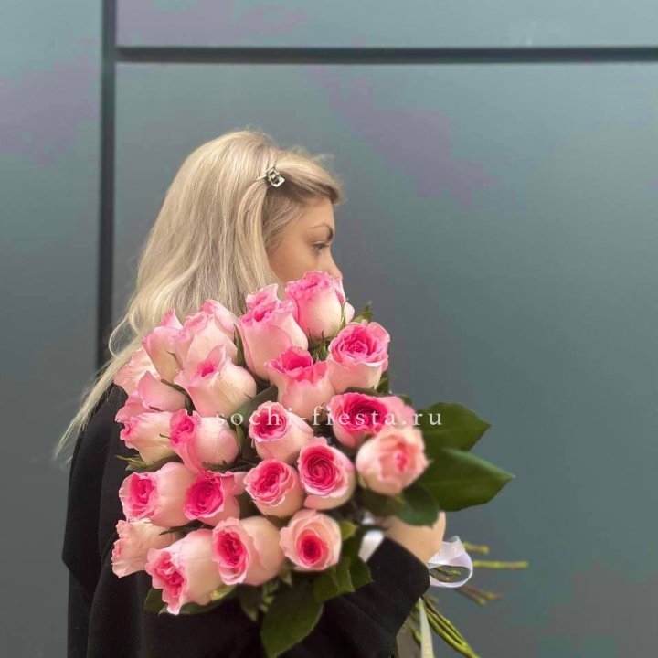  25 розовых роз в Ростове-на-Дону