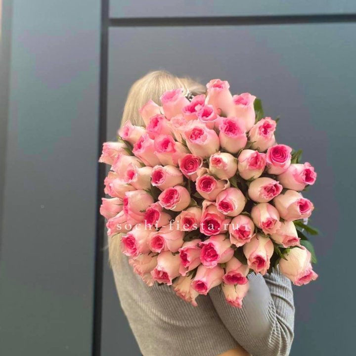 51 розовая роза в Ростове-на-Дону
