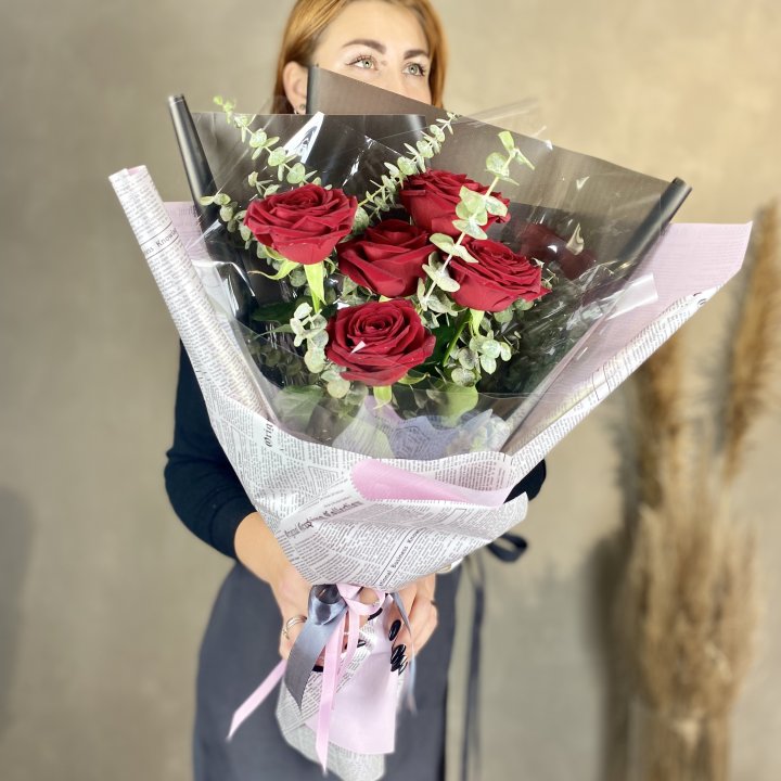 5 красных роз в Ростове-на-Дону