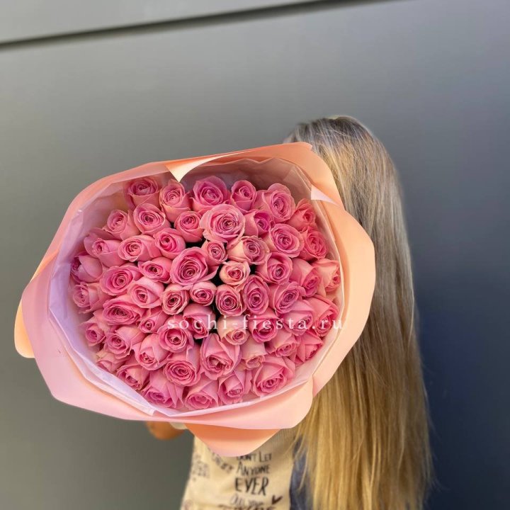 55 розовых роз в Ростове-на-Дону