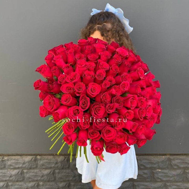 101 красная роза в Ростове-на-Дону