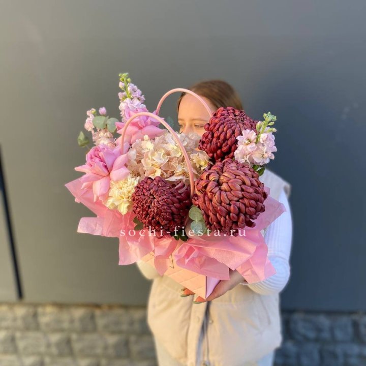 Сумочка нежная с бигуди в Ростове-на-Дону